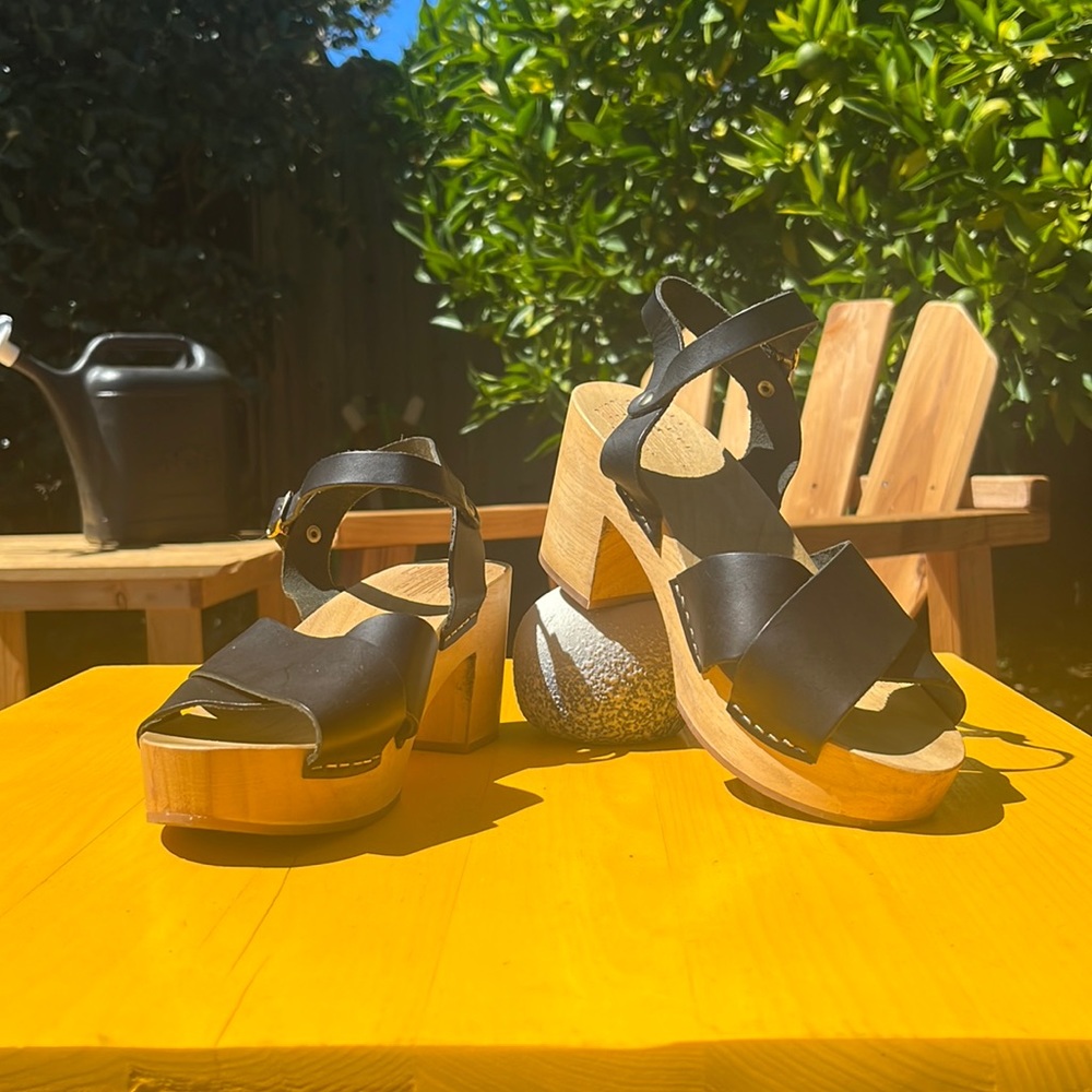 Charlotte Stone Black Nikki Clog Wood Base